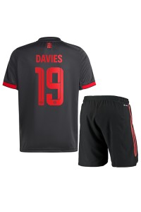 Bayern Munich Alphonso Davies #19 Babyklær Tredje Fotballdrakt til barn 2022-23 Korte ermer (+ Korte bukser)
